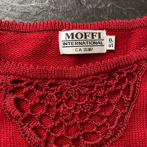 Vintage MOFFI International sweater Red with pretty design - Picture 3 of 8